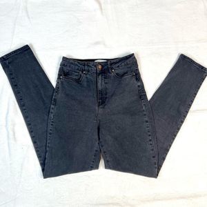 New Look Tall black mom jeans size US 6